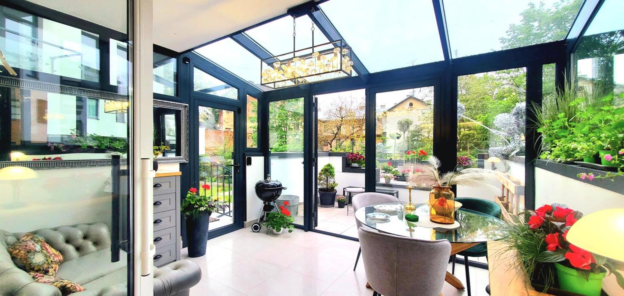 Apart-Terrace On Baker Street Leopoli Esterno foto